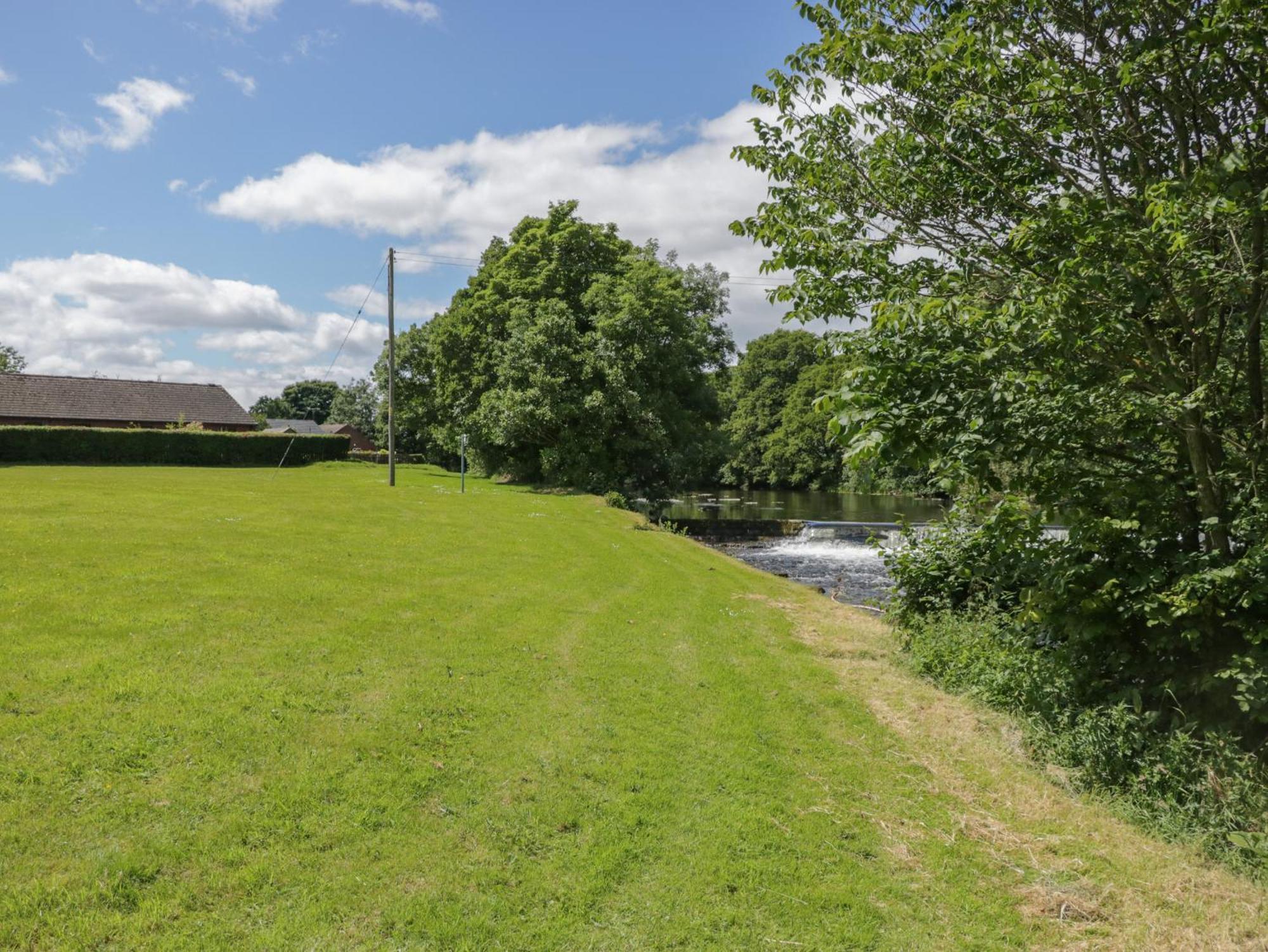 21 Eamont Park Villa Penrith Exterior photo